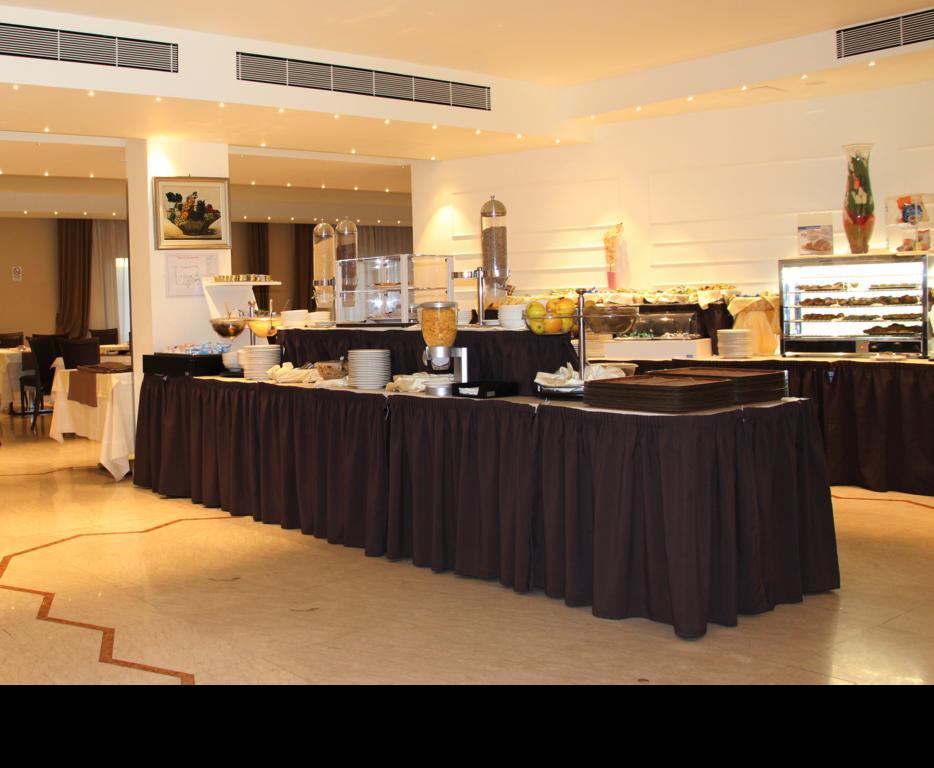 International Airport Hotel 4*