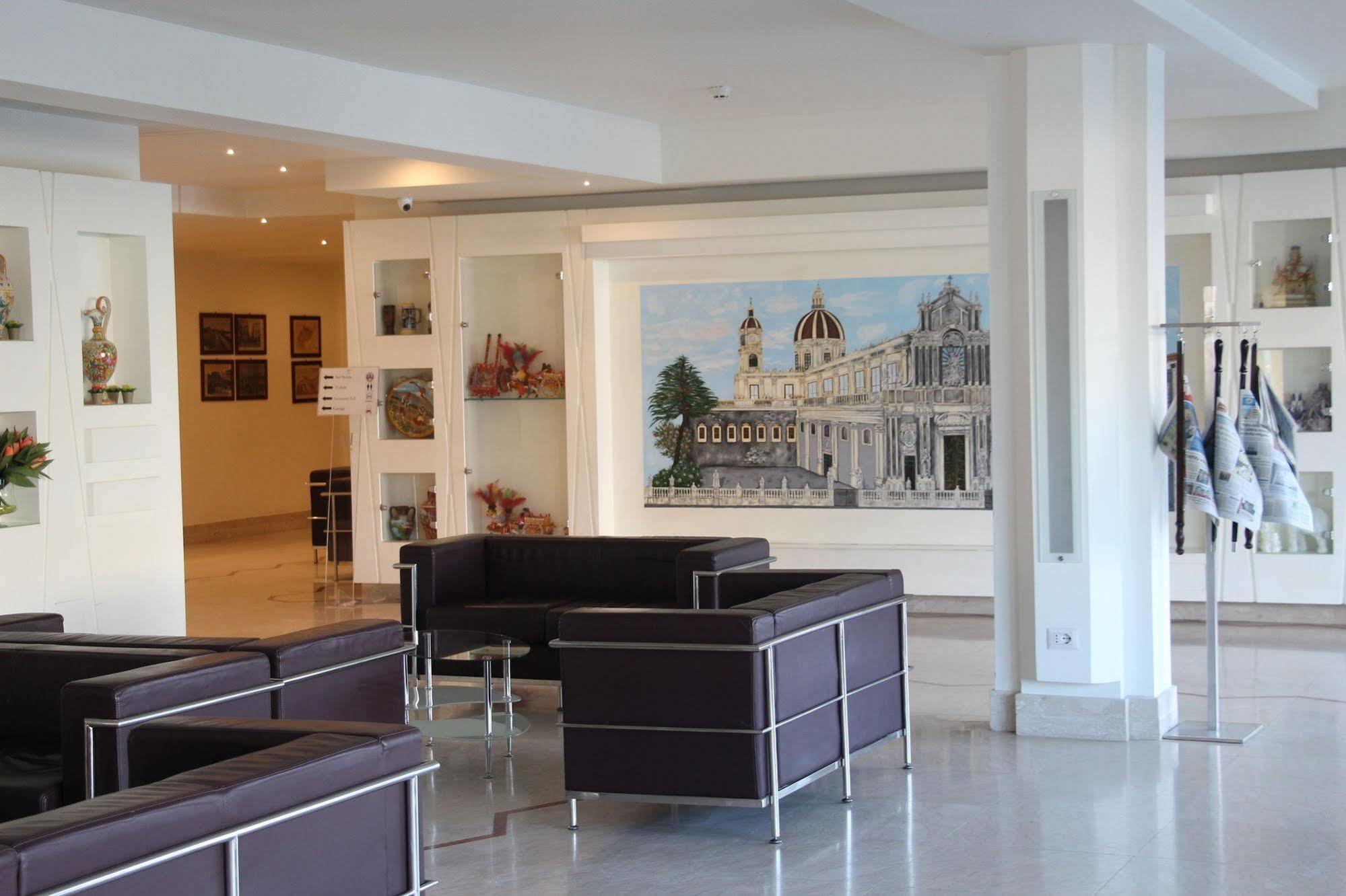 International Airport 4*