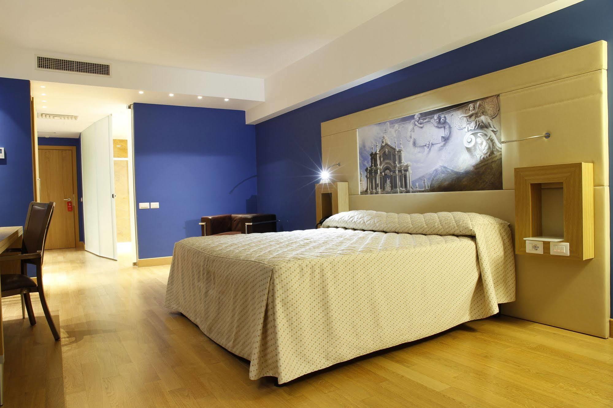 International Airport Hotel